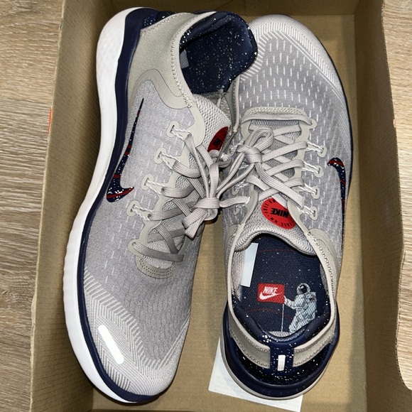 Rare Nike Free RN 2018 Moon Particle Shoes - Picture 8 of 10